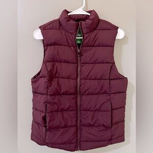 NWOT Dip Burgundy Puffer Vest Full Zip With Pockets size small